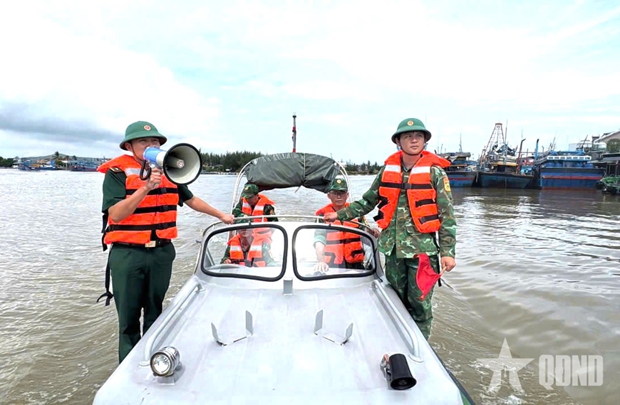 LLVT trên địa bàn Quân khu 5 nỗ lực giúp dân ứng phó với thiên tai dồn dập: Luôn chủ động để "sống chung" với bão, lũ