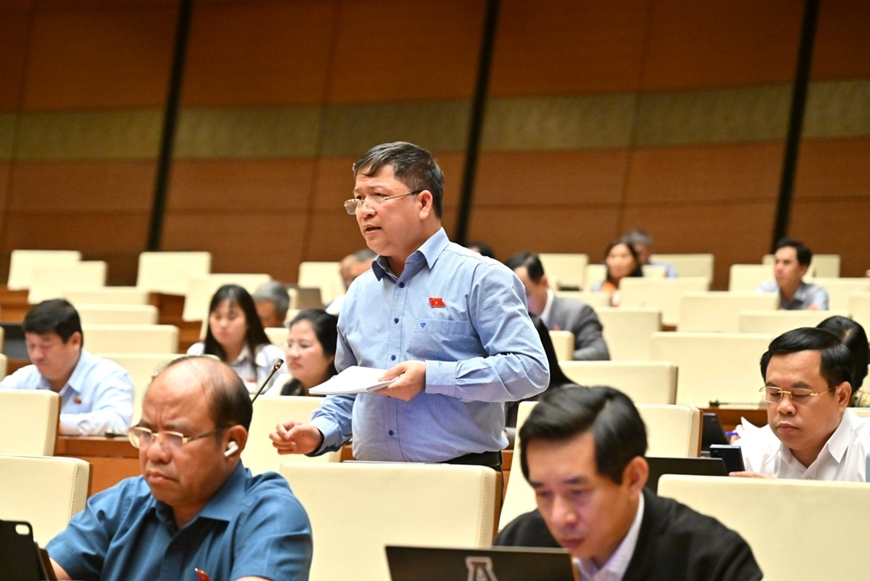 Kỳ họp thứ mười, Quốc hội khóa XV: Quy hoạch cảng hàng không, sân bay cần tránh dàn trải, thiếu kết nối