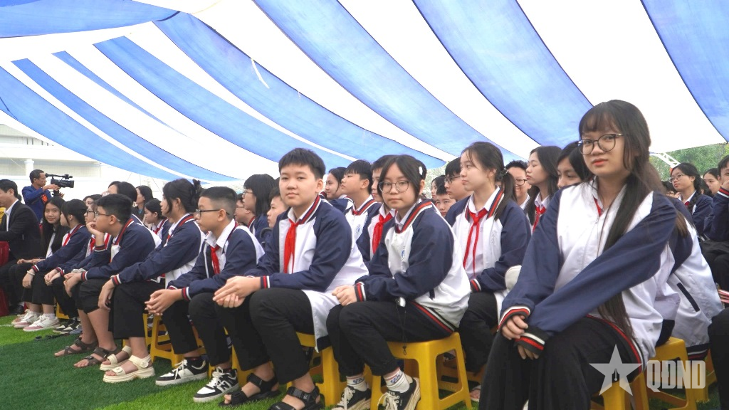 Hà Tĩnh: Tọa đàm “Phát triển văn hóa đọc trong kỷ nguyên số”