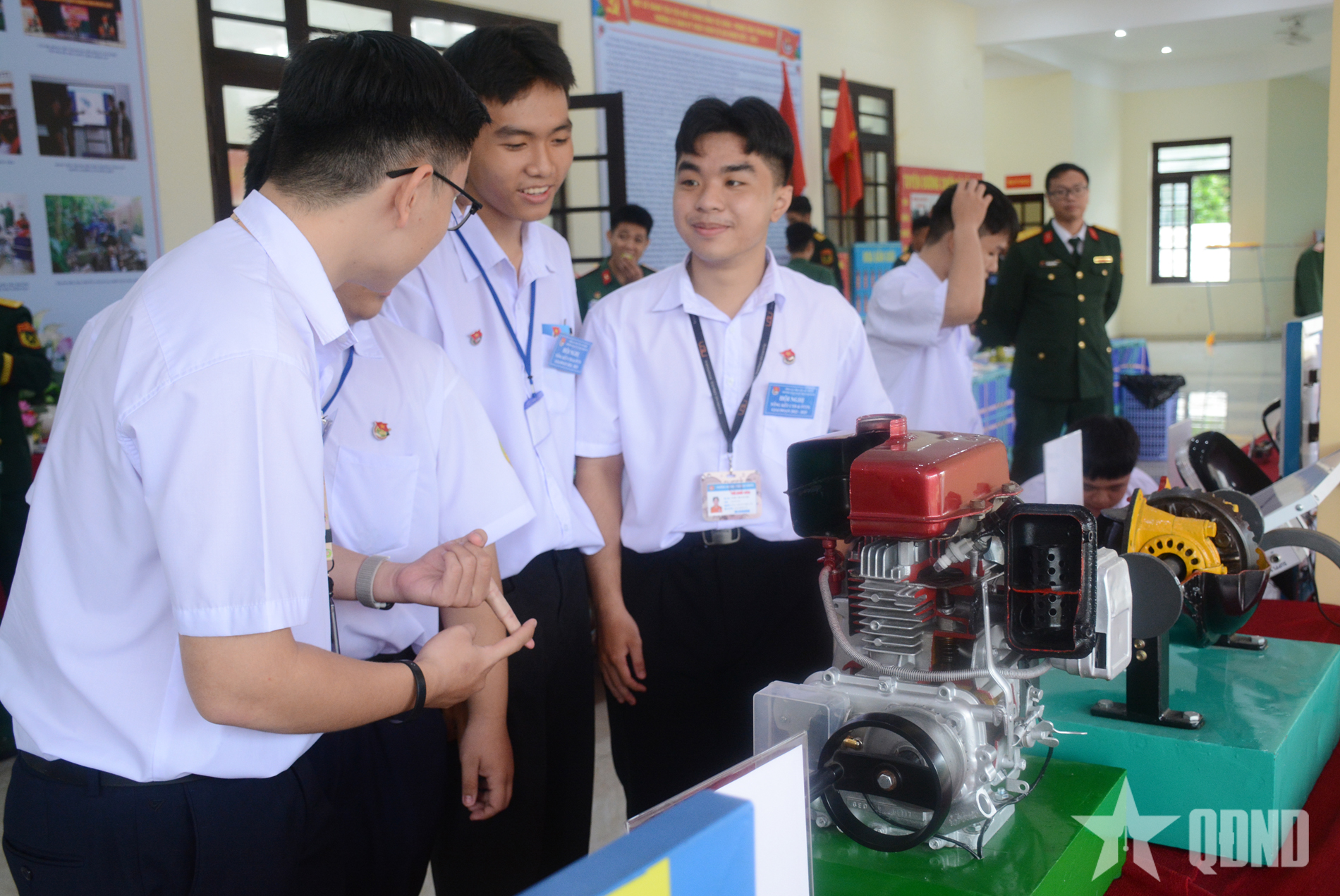 Tuổi trẻ Trường Sĩ quan Kỹ thuật quân sự xung kích học giỏi, sáng tạo