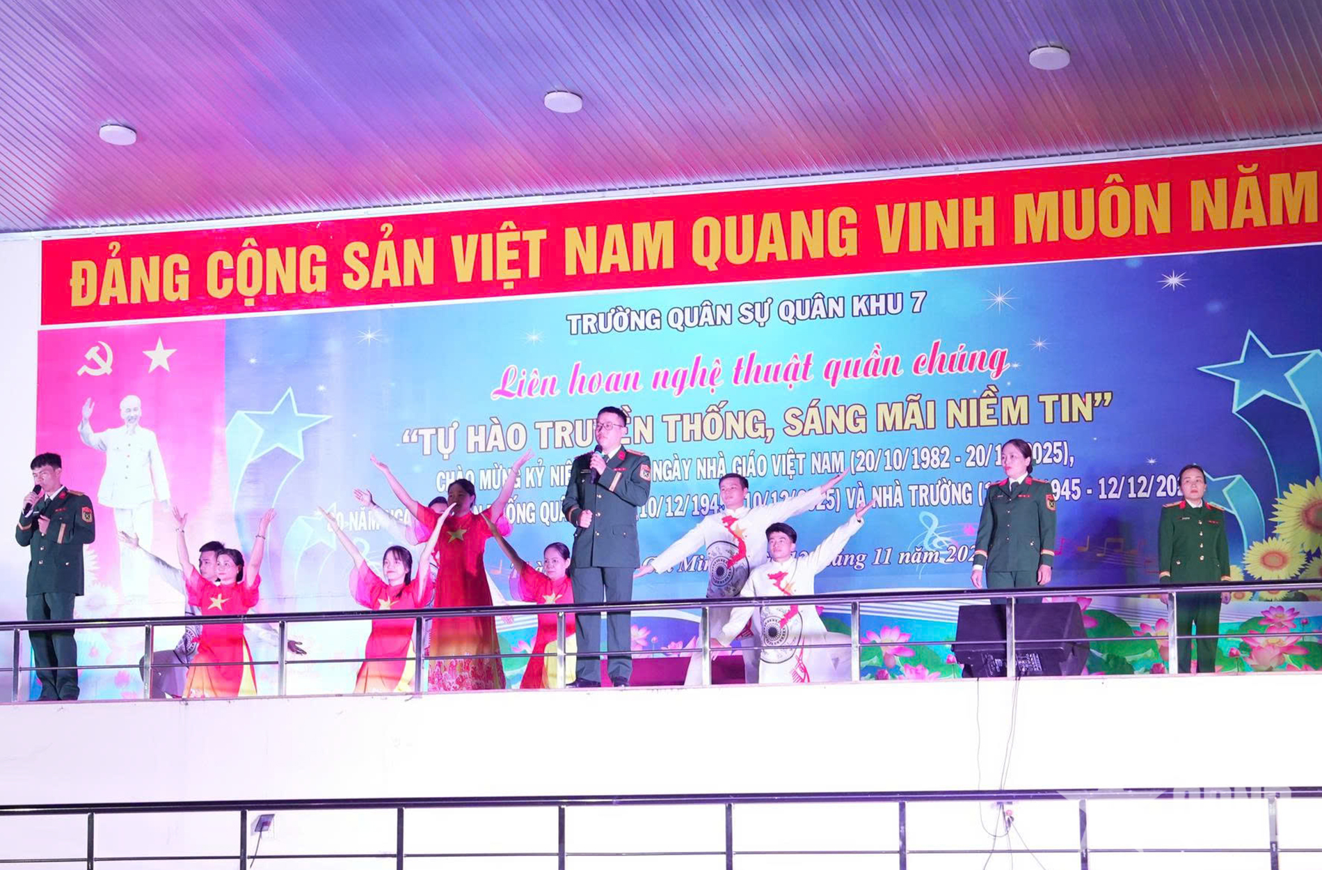 Sôi nổi, đặc sắc Liên hoan nghệ thuật quần chúng “Tự hào truyền thống, sáng mãi niềm tin”