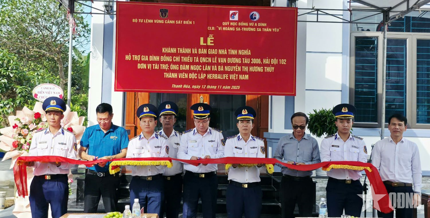 Bộ tư lệnh Vùng Cảnh sát biển 1 tổ chức bàn giao “Nhà tình nghĩa”