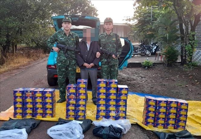 Triệt phá đường dây buôn bán hàng cấm liên tỉnh, thu giữ hơn nửa tấn pháo nổ

