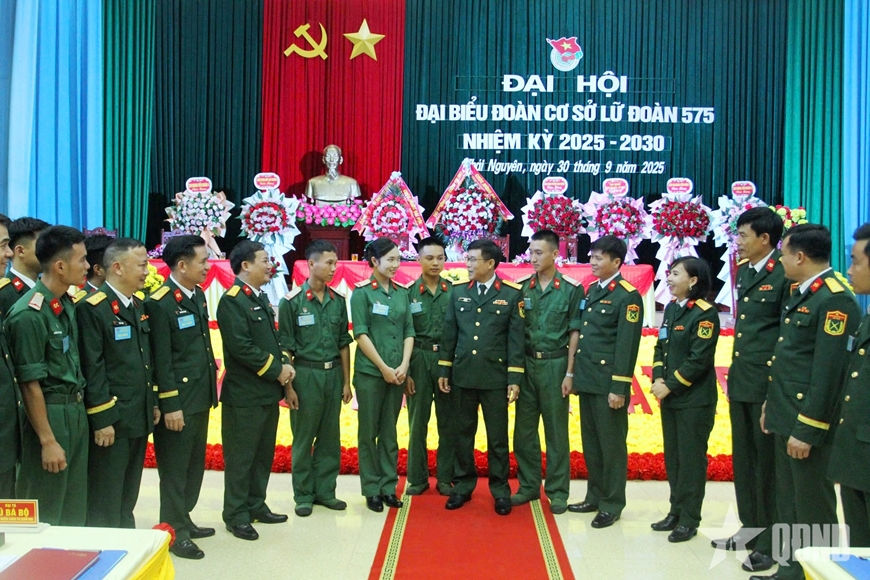 Quân khu 1: Cán bộ, đảng viên nêu gương bằng những việc làm thiết thực