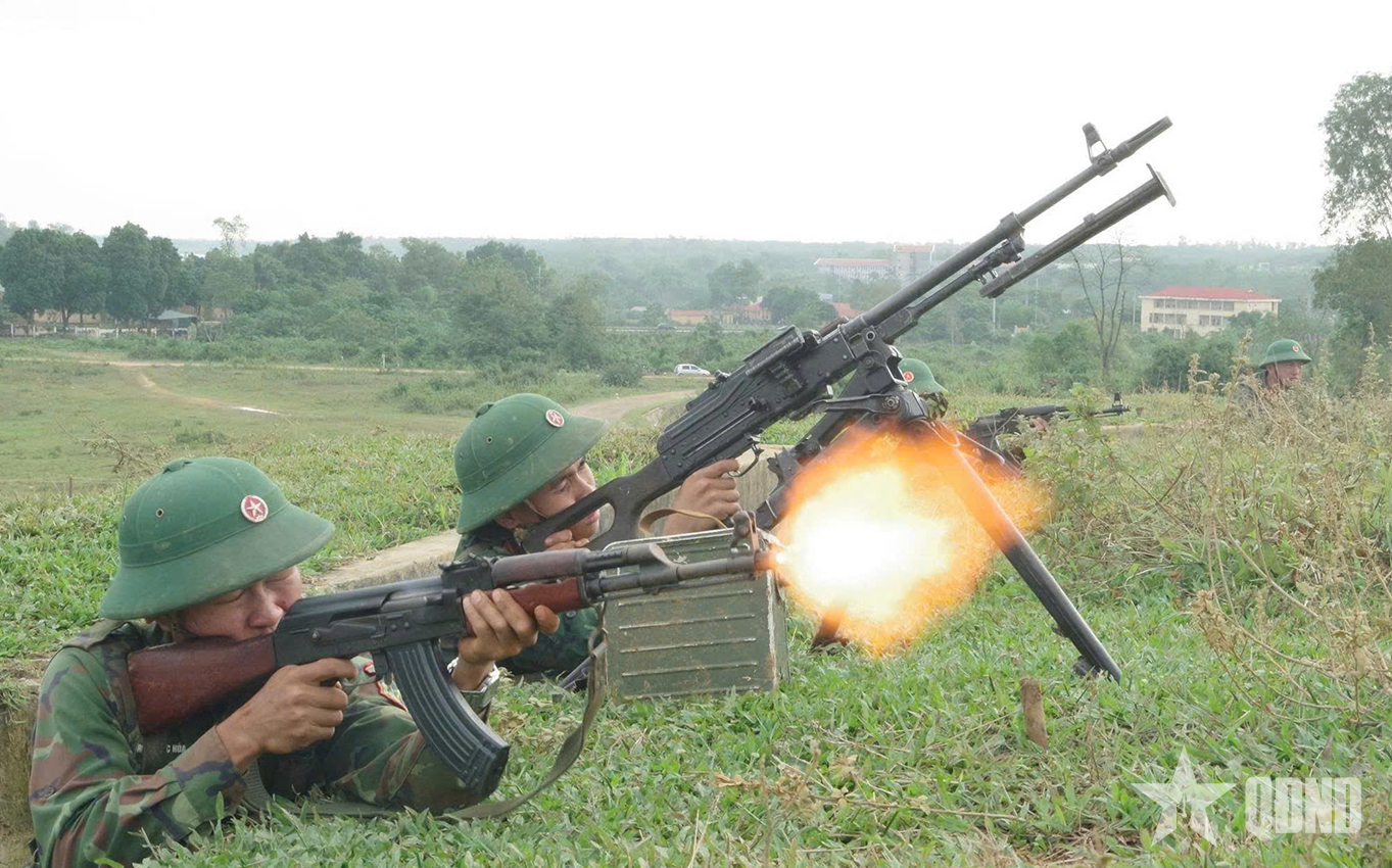 Trường Sĩ quan Lục quân 1 tổ chức thực hành diễn tập 
