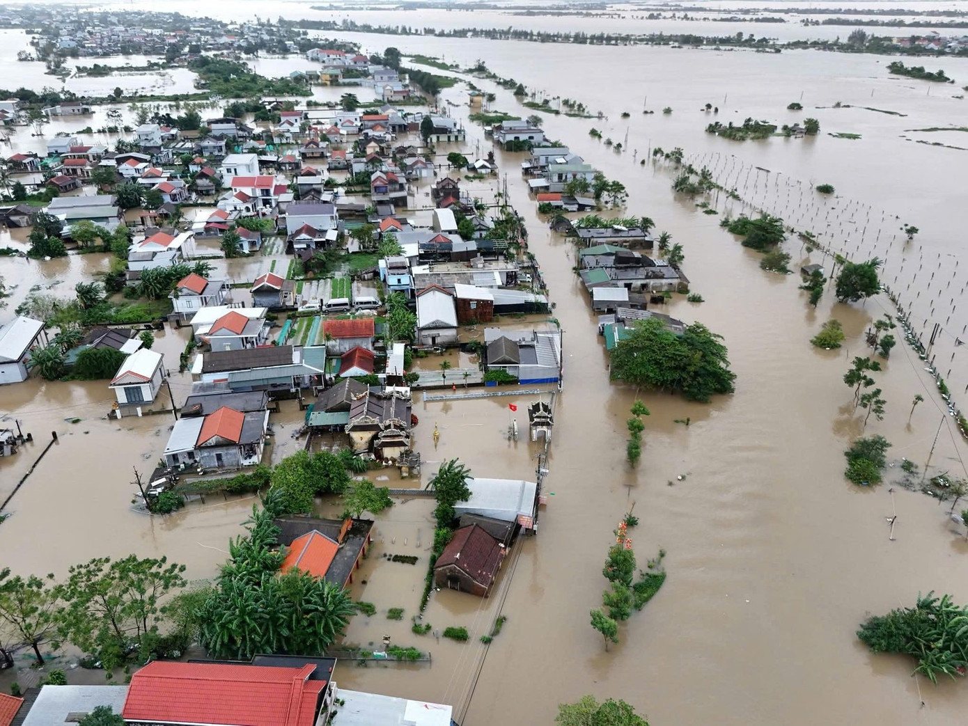 Hỗ trợ khẩn cấp kinh phí cho các tỉnh, thành phố khắc phục hậu quả thiên tai