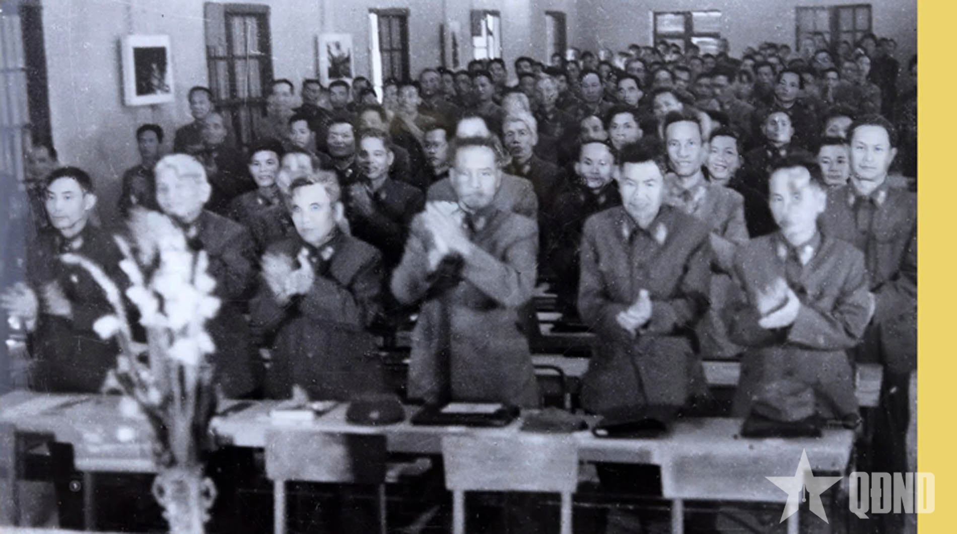 Đại tá Ung Răng - người thầy vừa cầm phấn vừa cầm súng