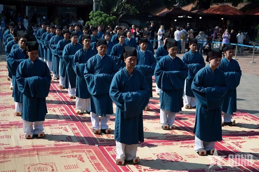 Văn Miếu - Quốc Tử Giám: Long trọng Lễ rước văn truyền thống