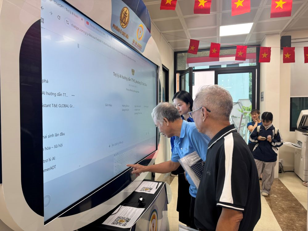 Tăng cường chuyển đổi số trong hành chính công