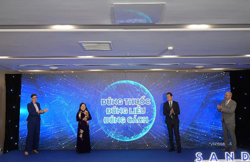 Triển khai chiến dịch nâng cao nhận thức về đề kháng kháng sinh
