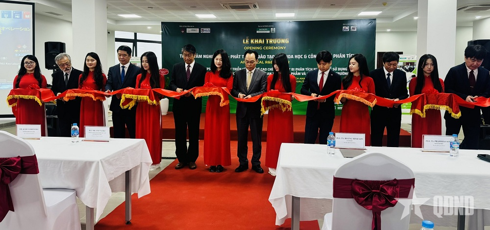 Khai trương Trung tâm nghiên cứu - phát triển - đào tạo về khoa học và công nghệ phân tích