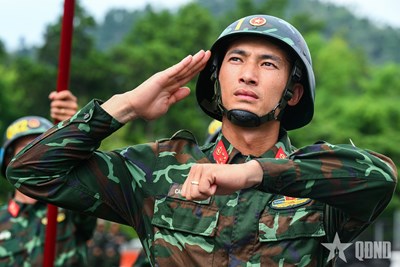 Gallery - Luyện thép của Binh chủng hóa học