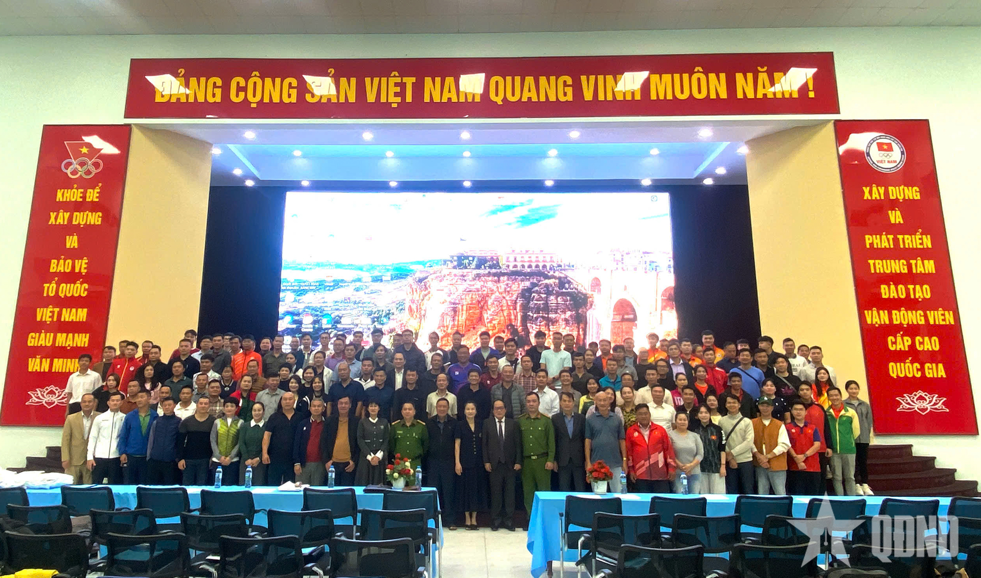 Tập huấn nâng cao trình độ cho huấn luyện viên, vận động viên bắn súng Việt Nam

