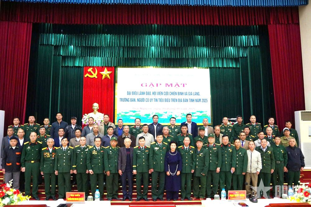 Bộ CHQS tỉnh Thái Nguyên gặp mặt lãnh đạo, cựu chiến binh và người có uy tín tiêu biểu