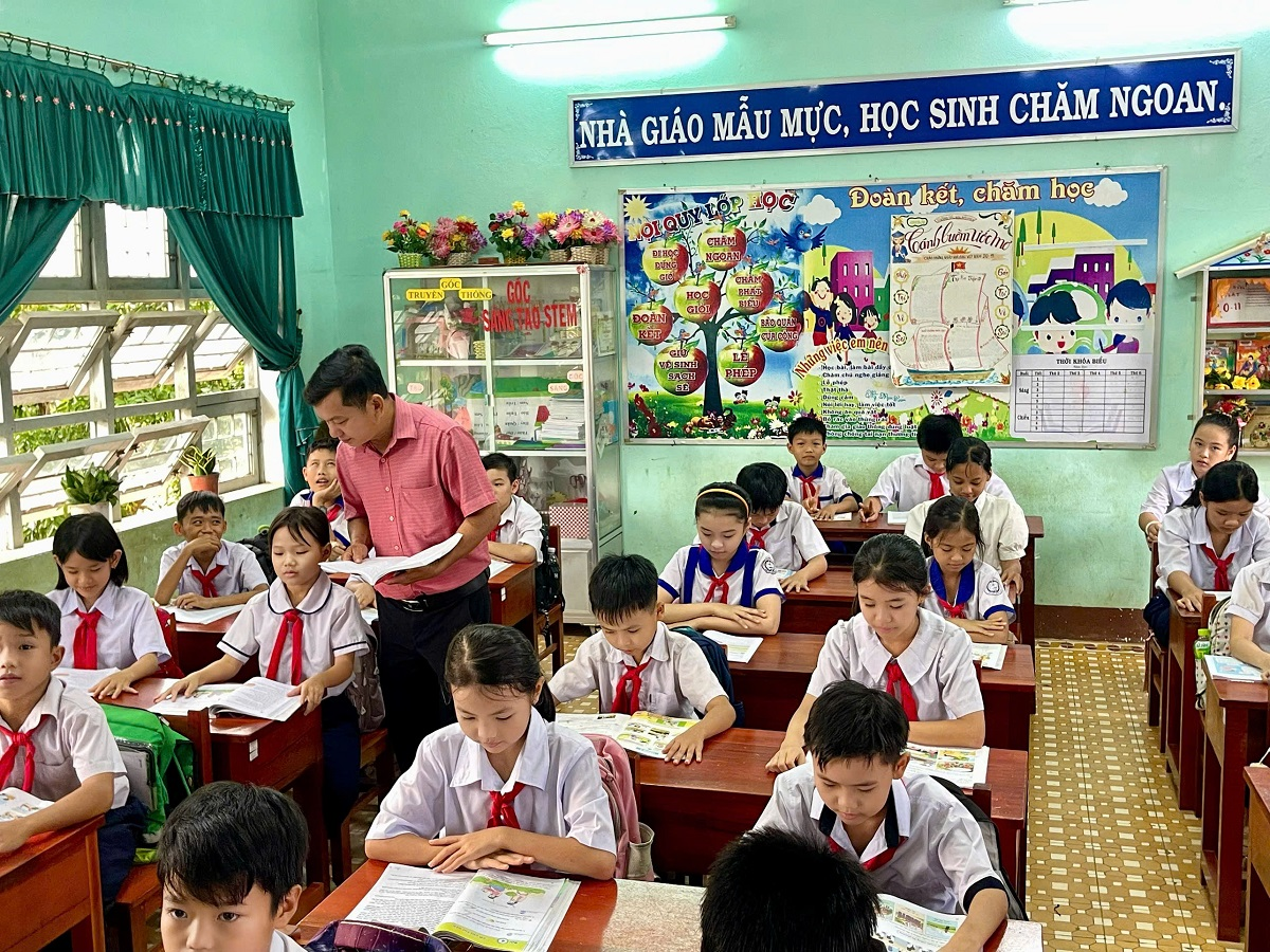 Người thầy gieo trò chơi trí tuệ 