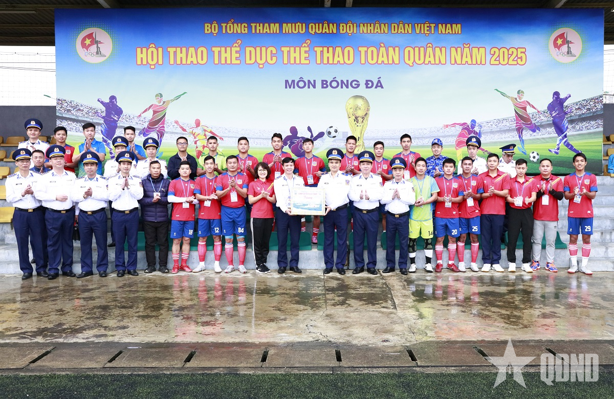 Động viên đoàn Cảnh sát biển tham gia hội thao thể dục - thể thao toàn quân