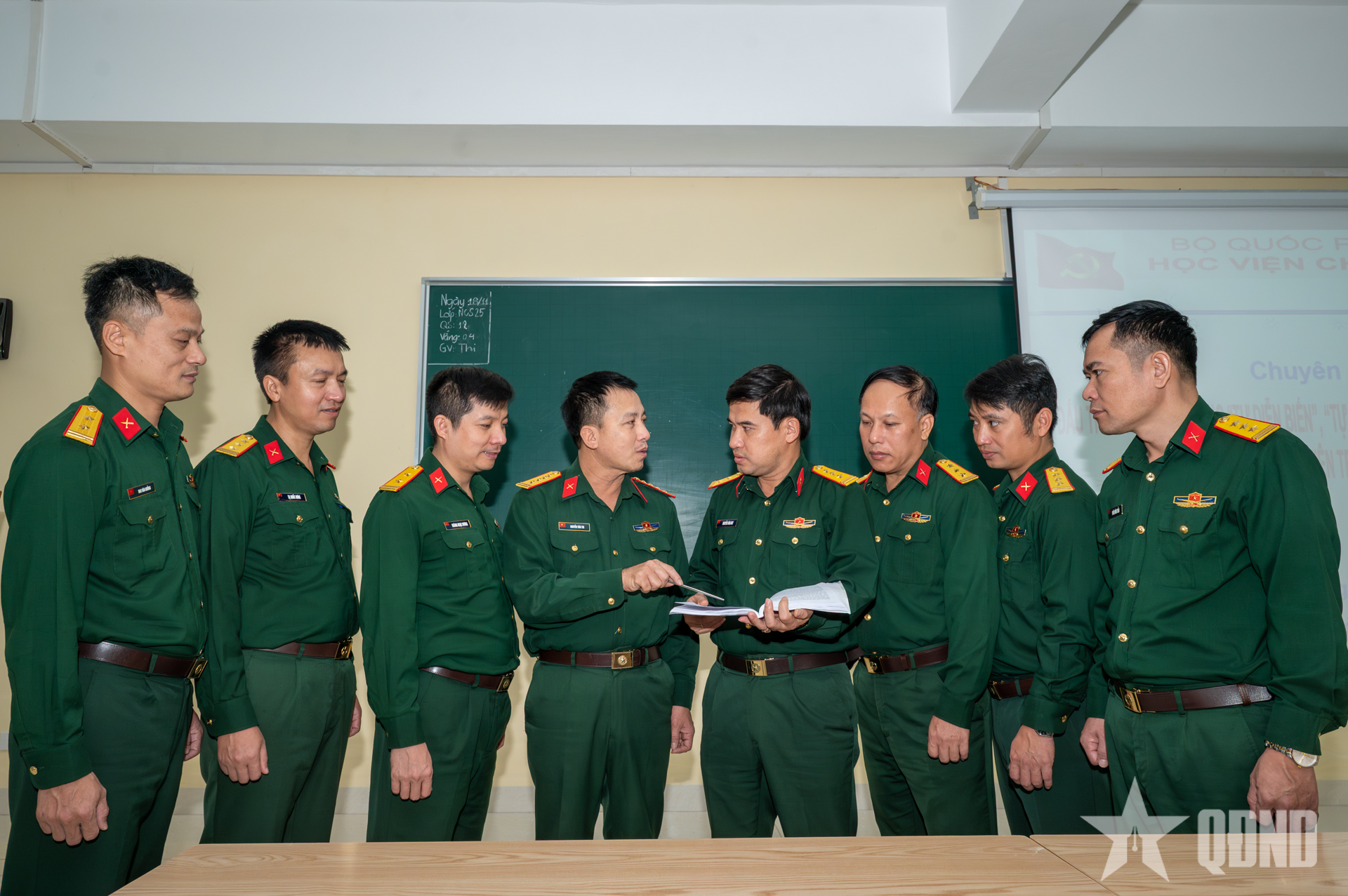 Chuyện về những người thầy “truyền cảm hứng” ở Học viện Chính trị