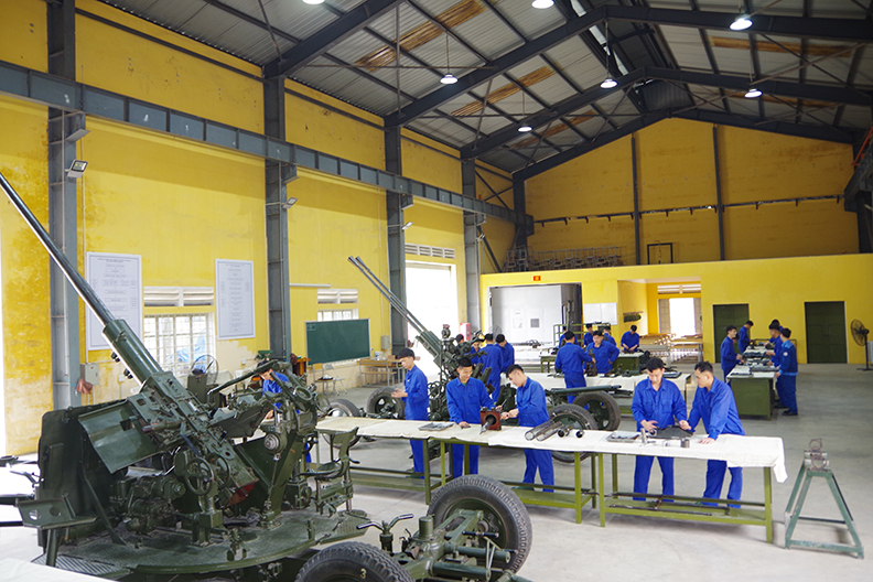 Trường Cao đẳng Kỹ thuật Quân sự 1 xây dựng nền nếp trong thi đua, góp phần nâng cao chất lượng giáo dục, đào tạo