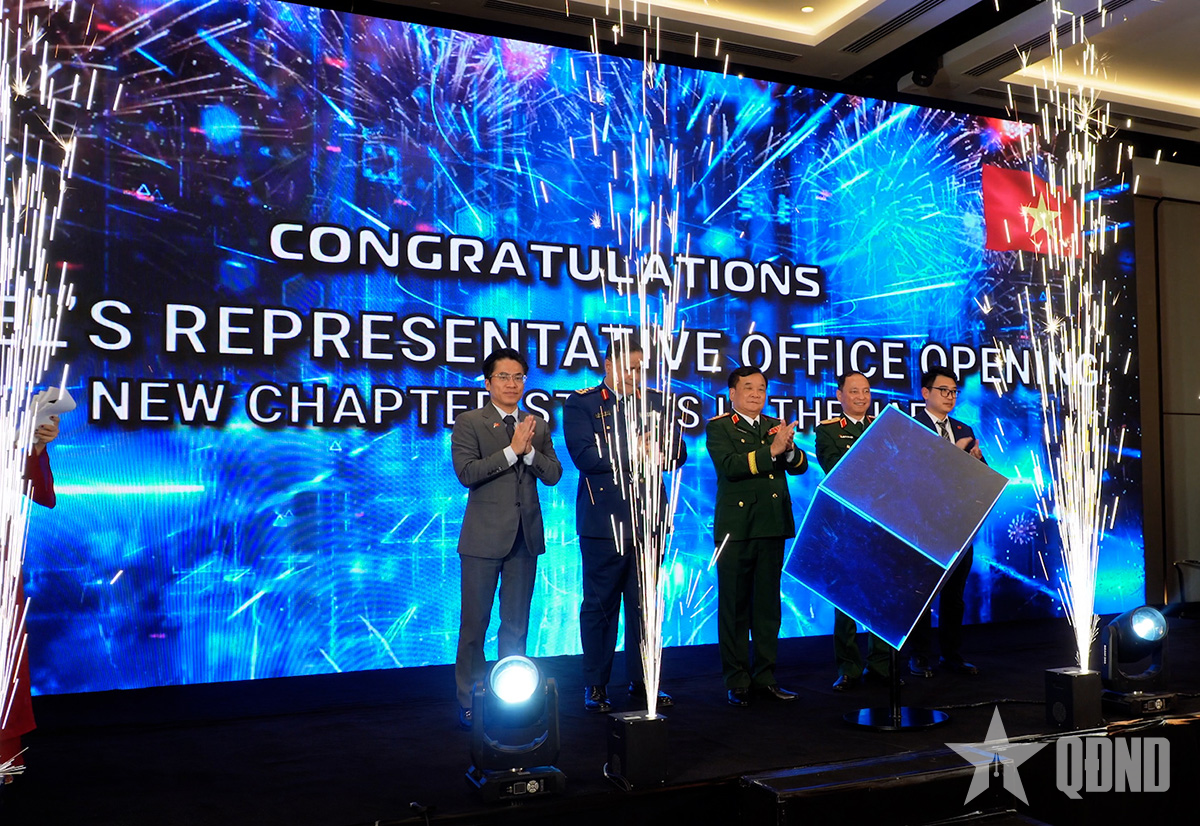 Thượng tướng Hoàng Xuân Chiến dự khai trương Văn phòng đại diện Viettel tại UAE