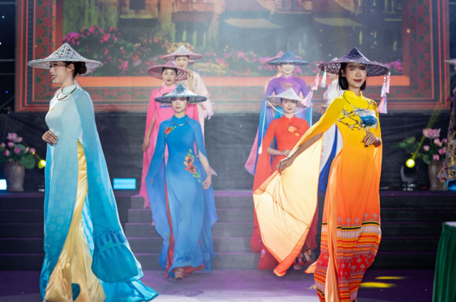 Kích hoạt tiềm năng sáng tạo của văn nghệ sĩ dân tộc thiểu số