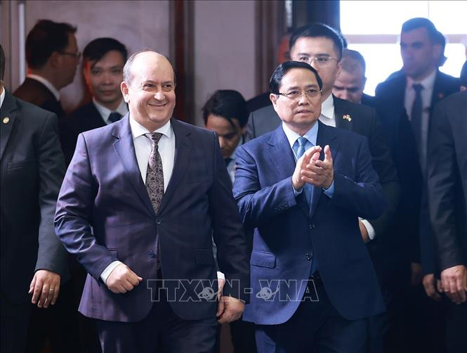 Thủ tướng Phạm Minh Chính và Thủ tướng Algeria cùng dự Diễn đàn kinh tế Việt Nam - Algeria