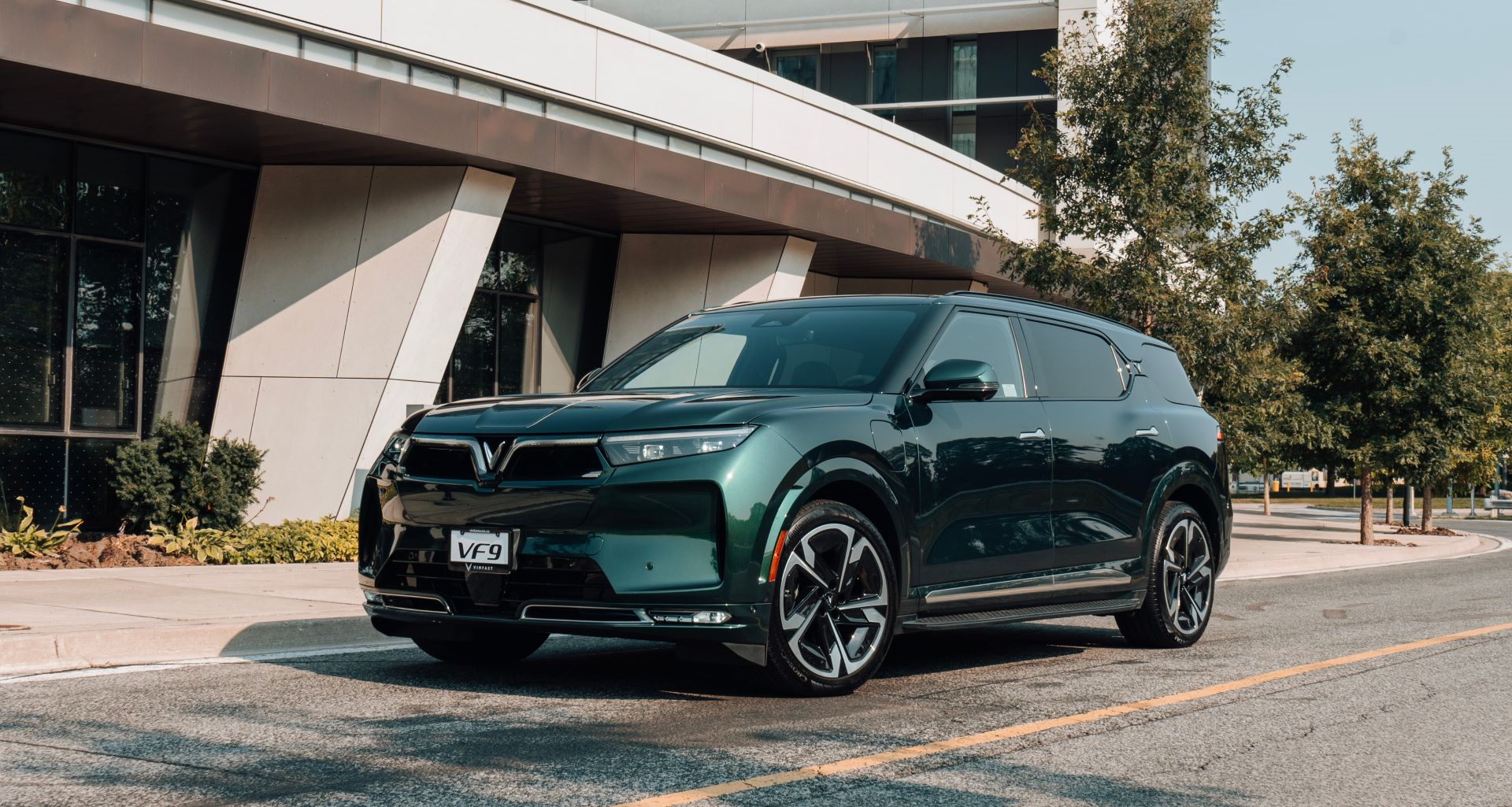 VinFast VF 9 - Chiếc xe định nghĩa lại sự sang trọng với xe 4 bánh