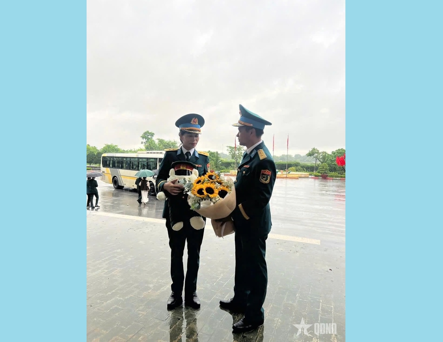 Bầu trời A80 và câu chuyện đẹp về vợ chồng nhà giáo Quân đội