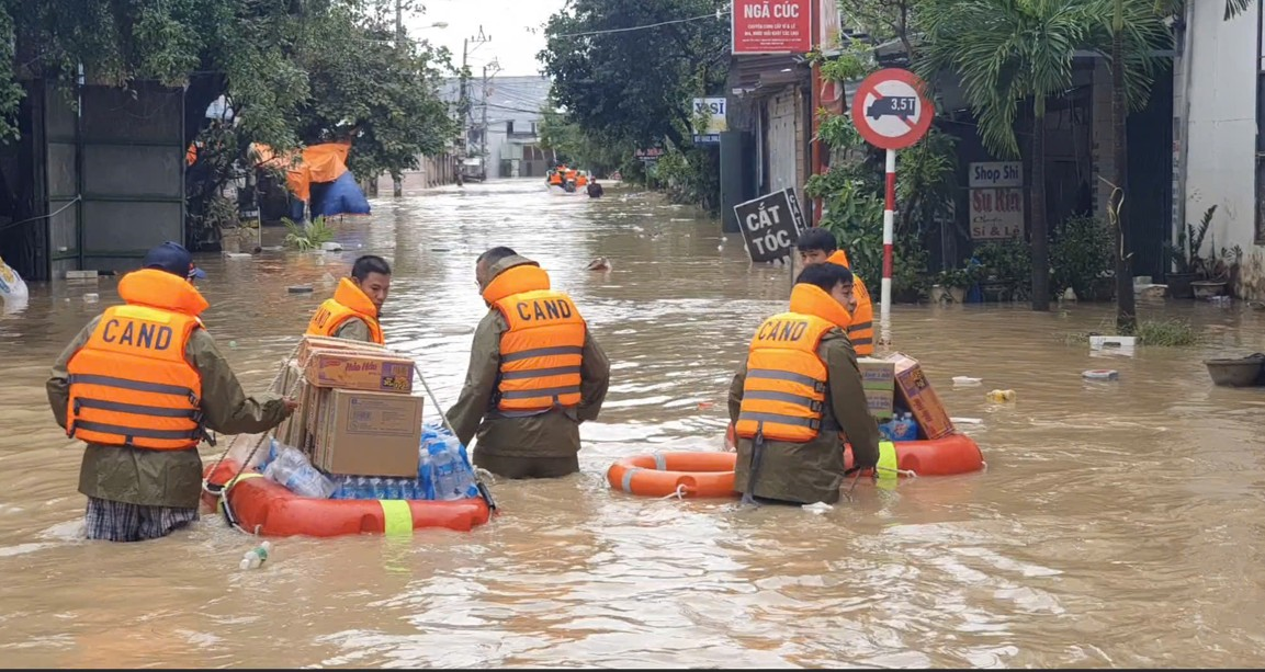Công điện của Bộ Công an gửi Công an các đơn vị, địa phương về việc tập trung ứng phó lũ