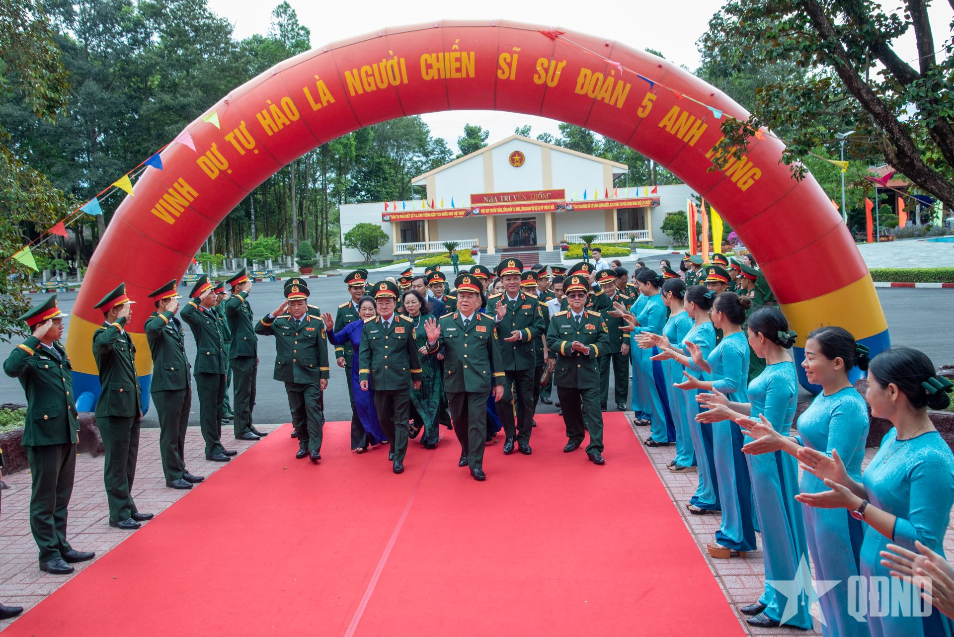 Đại tướng Nguyễn Trọng Nghĩa dự lễ kỷ niệm 60 năm Ngày truyền thống Sư đoàn 5