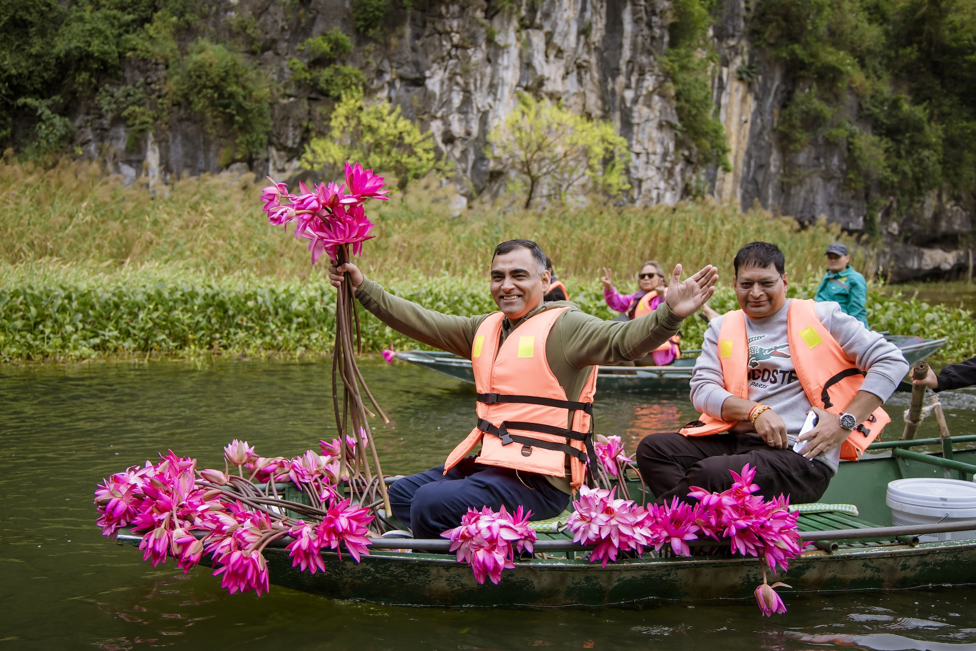 Sắc hồng Tam Cốc 2025-Bản tình ca mùa thu giữa lòng di sản
