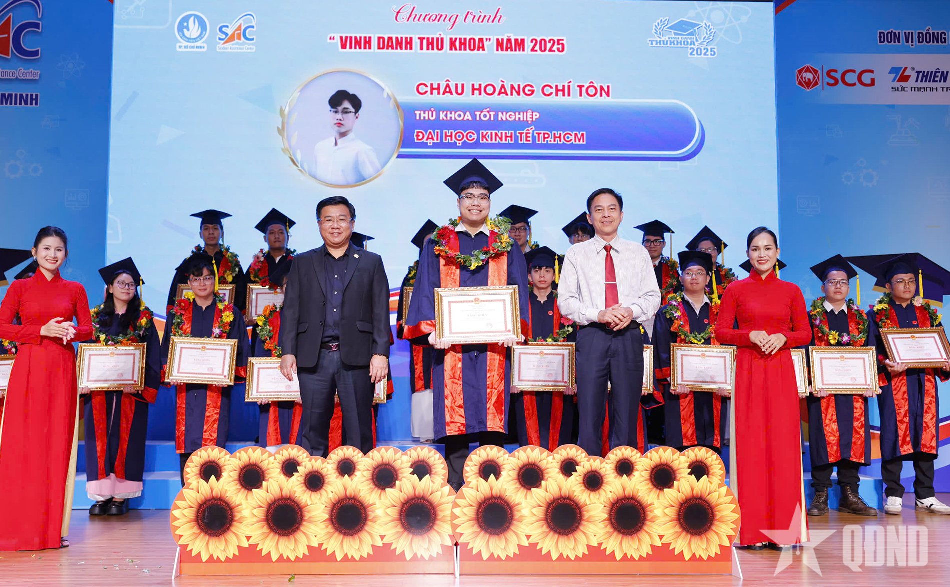 TP Hồ Chí Minh tuyên dương 88 thủ khoa tiêu biểu