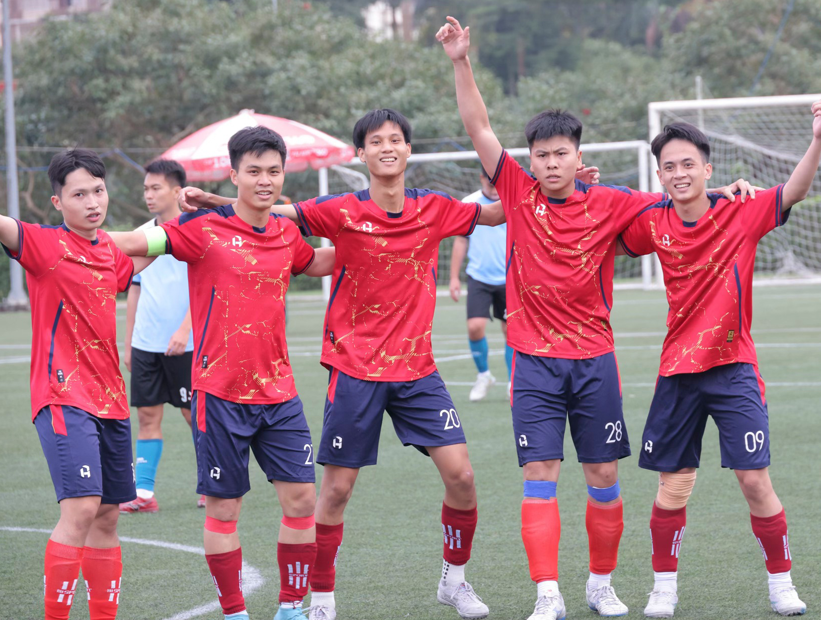 Hội thao thể dục thể thao toàn quân năm 2025: “Bữa tiệc” bàn thắng trên sân bóng 7 người

