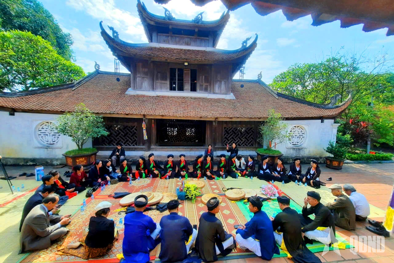 Giữ gìn nét đẹp di sản qua chương trình du ca quan họ