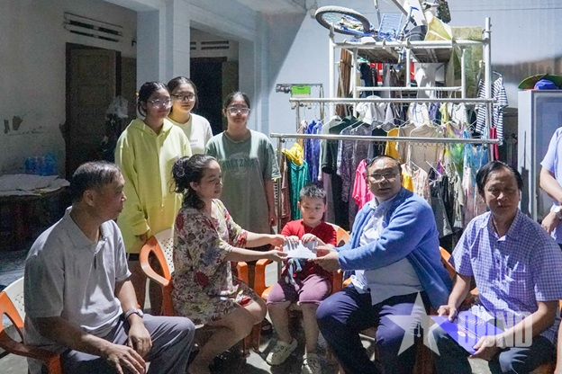 Tổng công ty Phát điện 2 trao 8 tỷ đồng hỗ trợ tỉnh Đắk Lắk và Gia Lai khắc phục hậu quả thiên tai