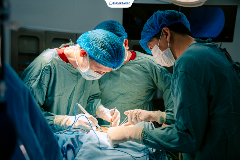 Bệnh viện Đại học Phenikaa: Phẫu thuật thành công ung thư thực quản lồng ngực cho bệnh nhân
