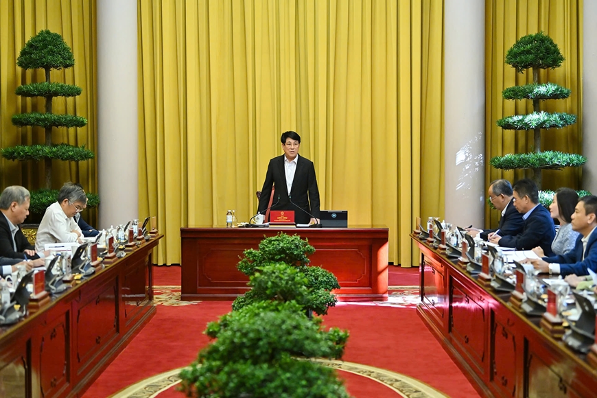 Chủ tịch nước Lương Cường chủ trì họp giao ban công tác với Văn phòng Chủ tịch nước