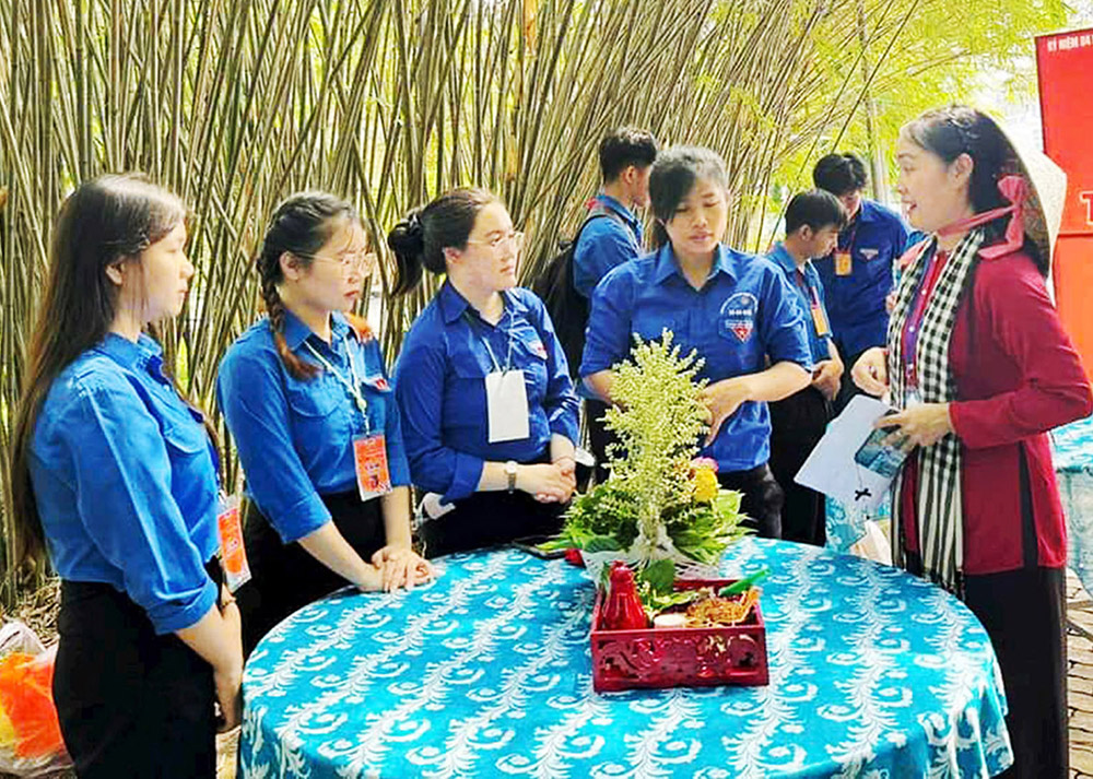 Học tập, trải nghiệm ở di tích lịch sử