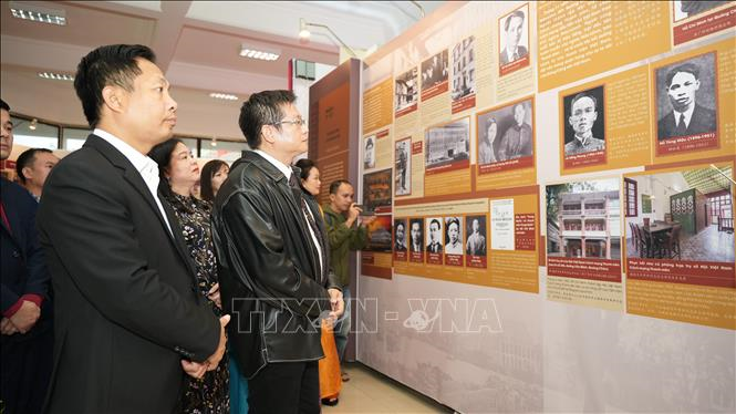 Triển lãm chuyên đề “Đường Cách mạng - Đồng chí Hồ Chí Minh tại Trung Quốc”