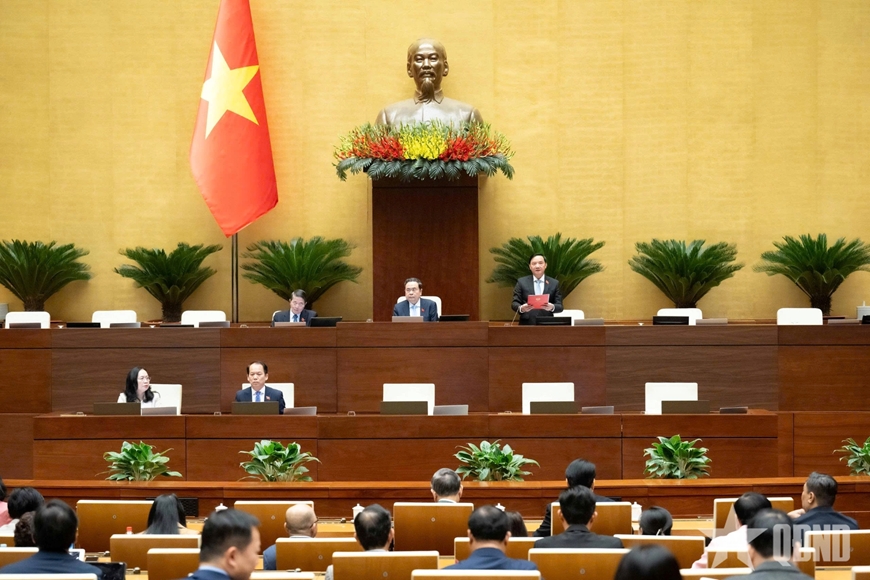 Quốc hội thông qua Luật Dẫn độ và 3 luật tương trợ tư pháp