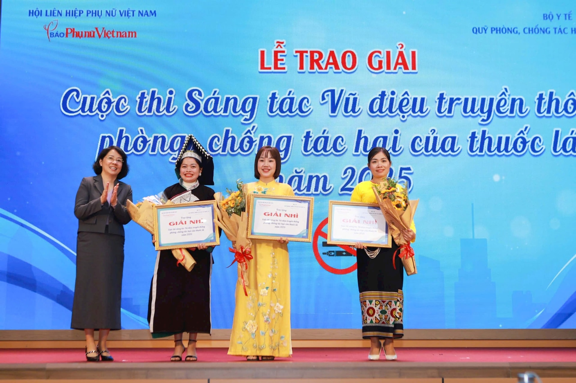 Trao giải cuộc thi 