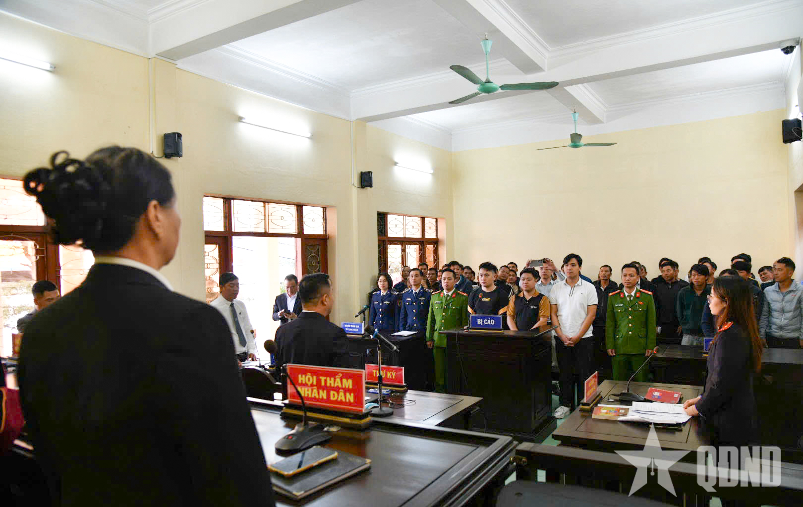 Vùng Cảnh sát biển 1 phối hợp tổ chức phiên tòa giả định tuyên truyền phòng, chống IUU