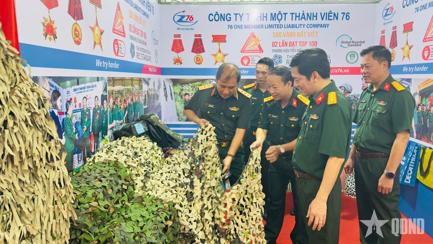 Hành trình đến Giải thưởng Sao Đỏ

