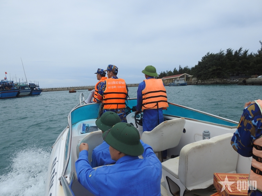 Đặc khu Trường Sa triển khai đồng bộ các phương án phòng, chống bão số 15 (Koto)