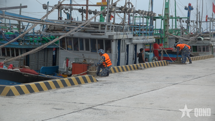 Đặc khu Trường Sa triển khai đồng bộ các phương án phòng, chống bão số 15 (Koto)