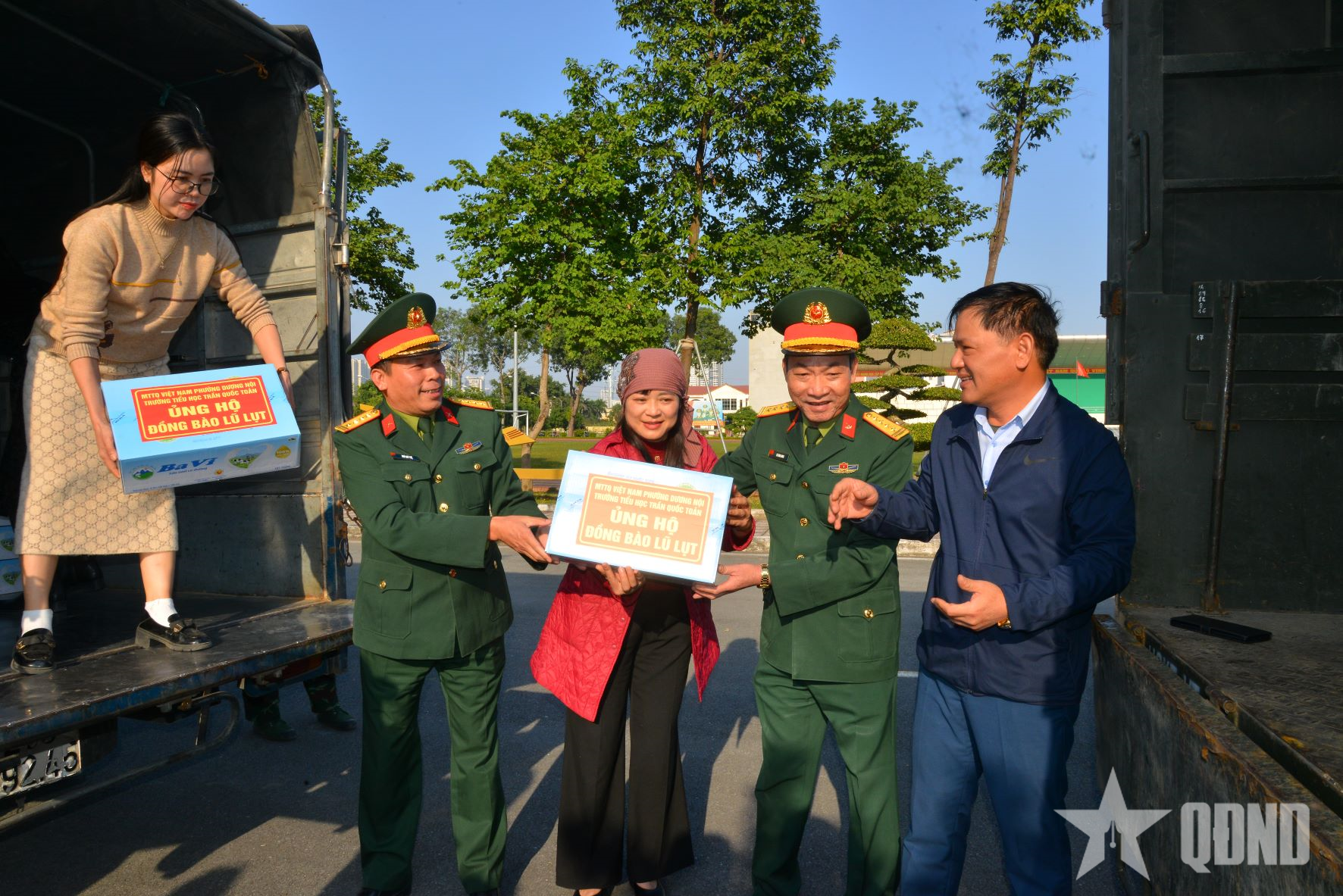 Bộ tư lệnh Thủ đô Hà Nội hỗ trợ Gia Lai 30 tấn hàng hóa 