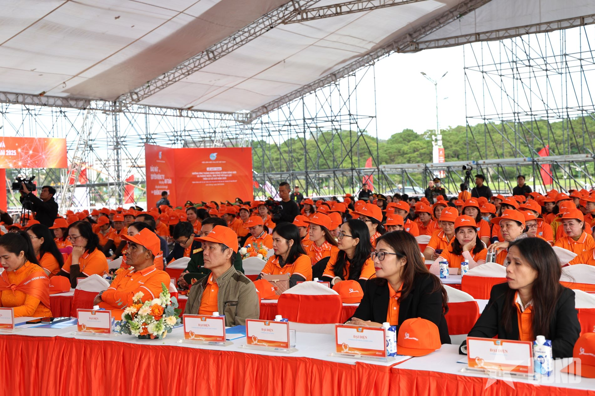 Bình đẳng giới và an toàn cho phụ nữ, trẻ em gái trong kỷ nguyên số

