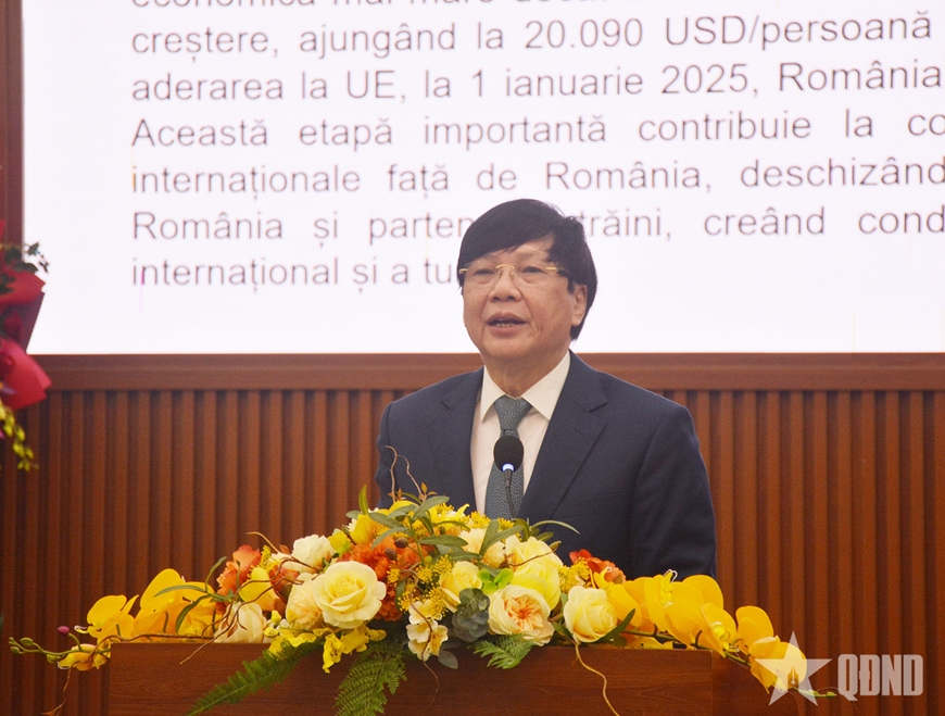 Chủ tịch Hội Hữu nghị Việt Nam-Romania Hồ Quang Lợi phát biểu
