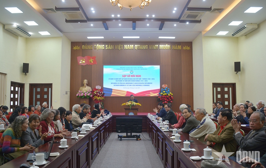 Quang cảnh cuộc gặp gỡ hữu nghị