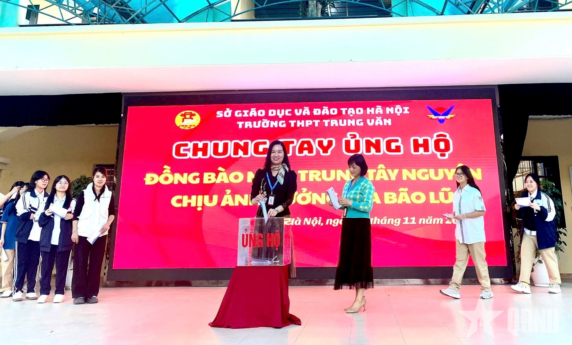 Trường THPT Trung Văn (Hà Nội) hướng về miền Trung, lan tỏa nghĩa tình nhân ái