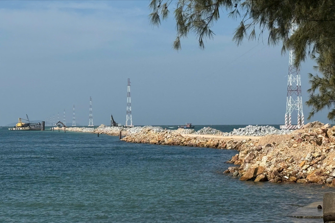 Lý giải việc đặc khu Phú Quốc chưa có điện ổn định sau sự cố cáp ngầm